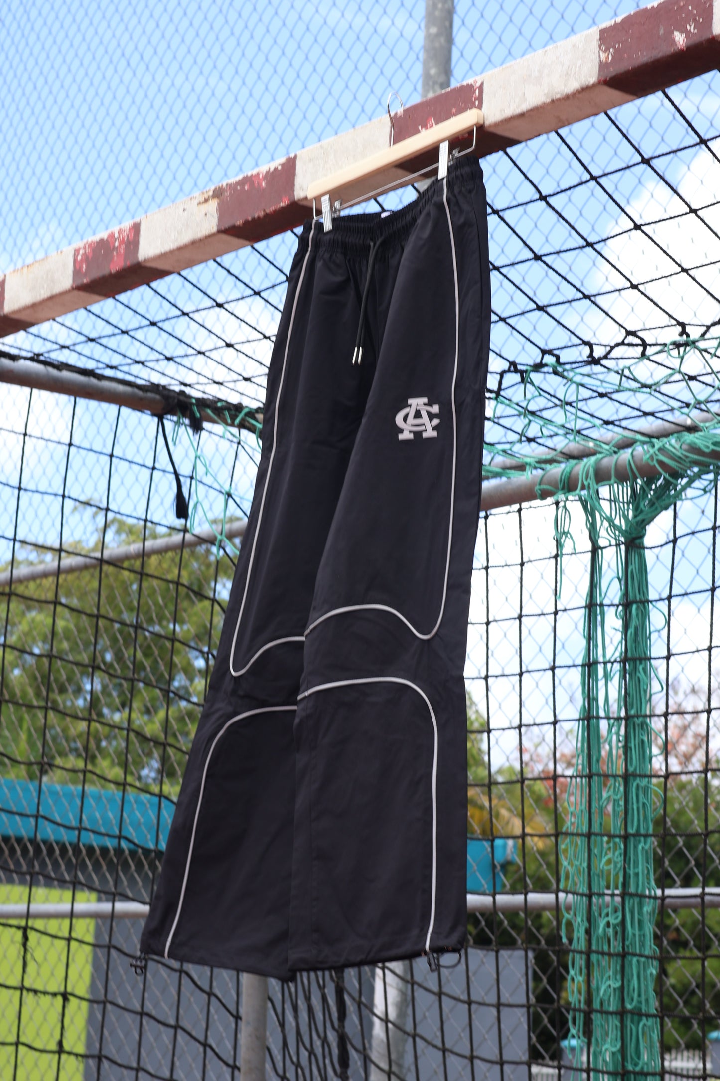 STADIUM REFLECTIVE PANTS