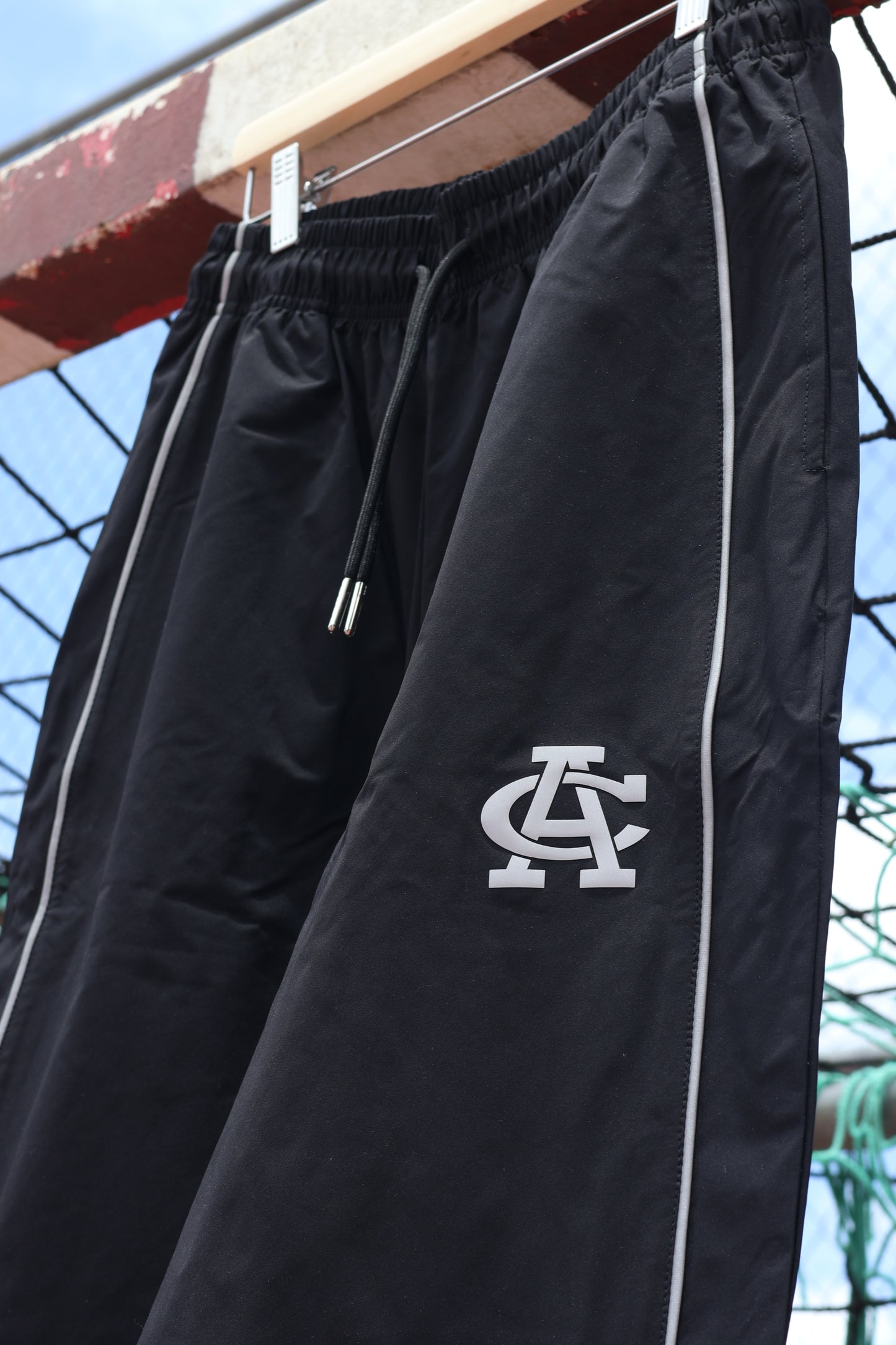 STADIUM REFLECTIVE PANTS